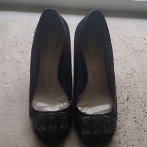 Dress, work, night out suede and patten leather peep toe heels.